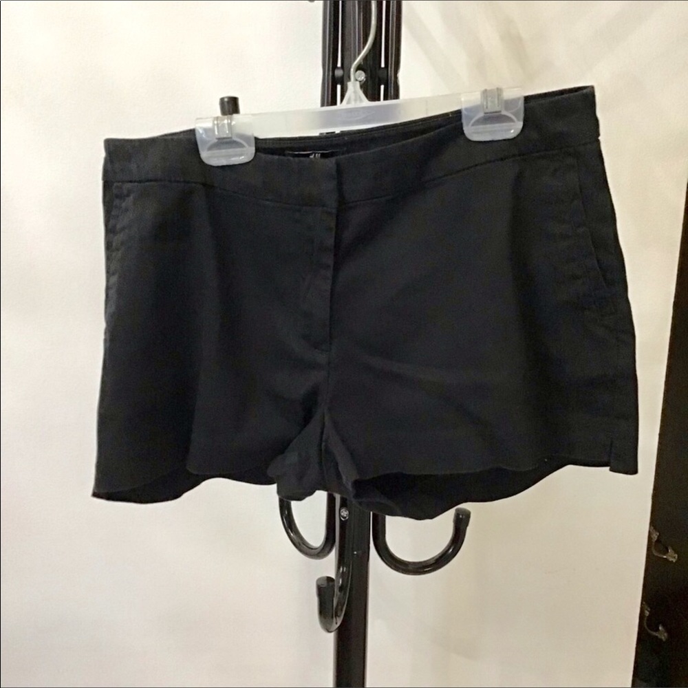 H&M Shorts Black shorts size 10